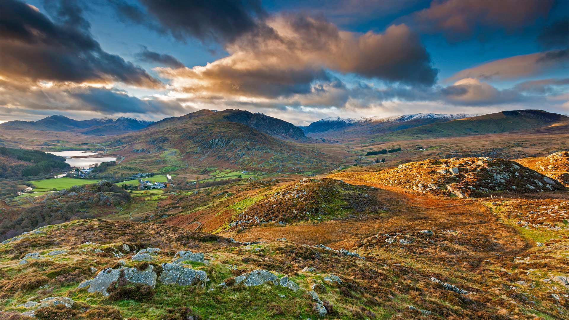 史诺多尼亚国家公园的Capel Curig,英国威尔士 (© Sebastian Wasek/Sime/eStock Photo)