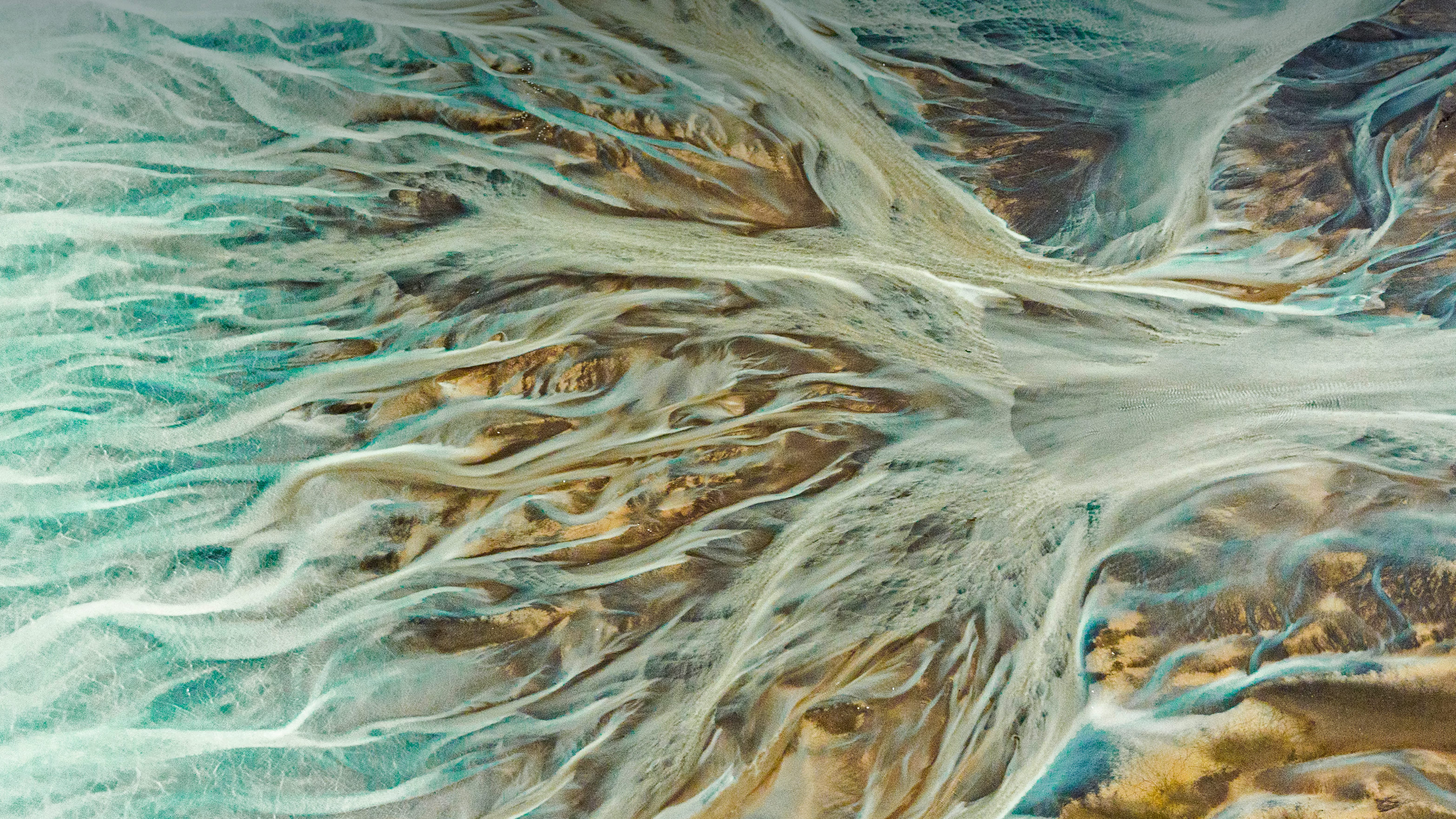 特里卡基拉河三角洲,阿拉斯加州克拉克湖国家公园,美国 (© Dawn Wilson Photography/Getty Images)